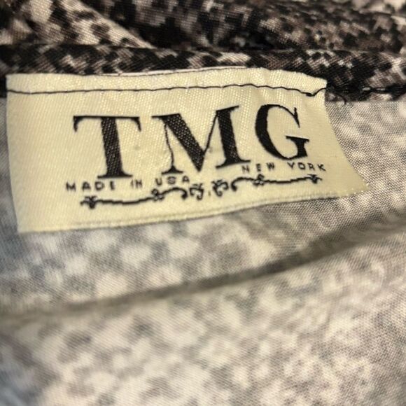 TMG New York Soft Fabric Snake Print Midi Dress S/M Post Pregnancy Nursing Mom - Picture 7 of 9